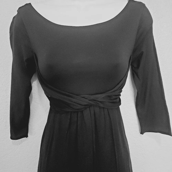 💚5/$25 Velvet by Graham & Spencer Black Knee Length Dress Size Small - Picture 3 of 11
